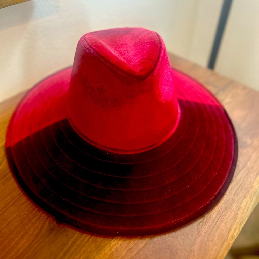 UNIF Red Wide-Brim Fedora Hat